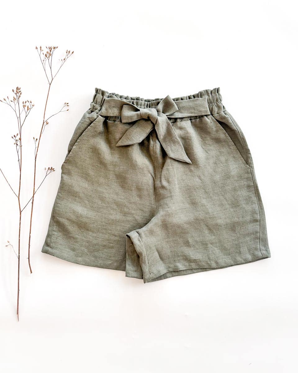 Sofortkauf: Damen Leinen Paperbag Shorts mit Schleife in Olive, Gr. 34/36 – Bild 4