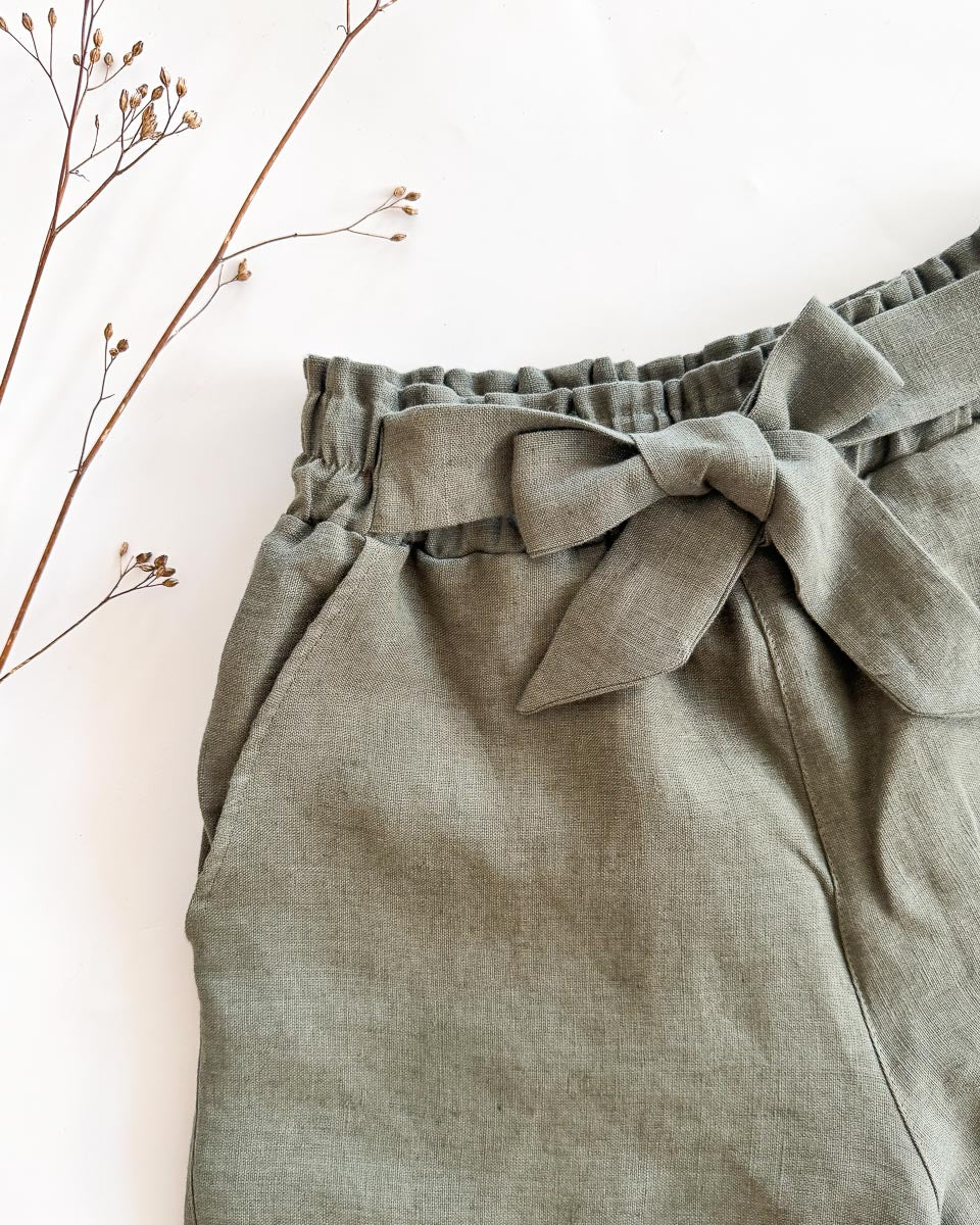 Sofortkauf: Damen Leinen Paperbag Shorts mit Schleife in Olive, Gr. 34/36 – Bild 3
